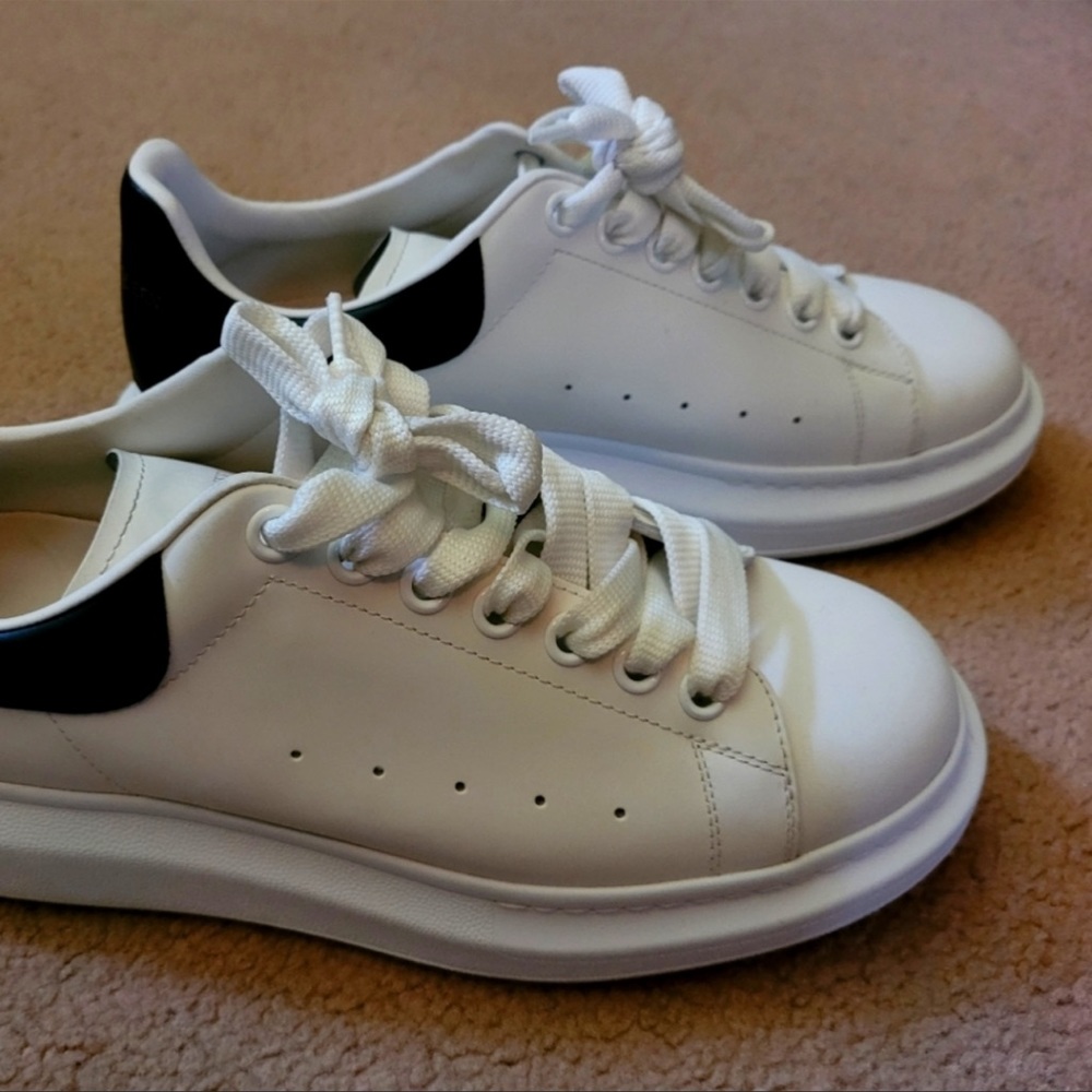 Alexander McQueen Mens sneakers size 41